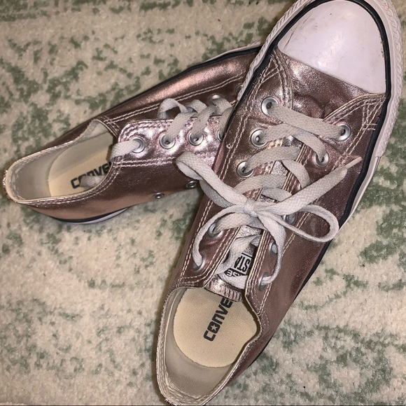 Converse shoes - Picture 3 of 5